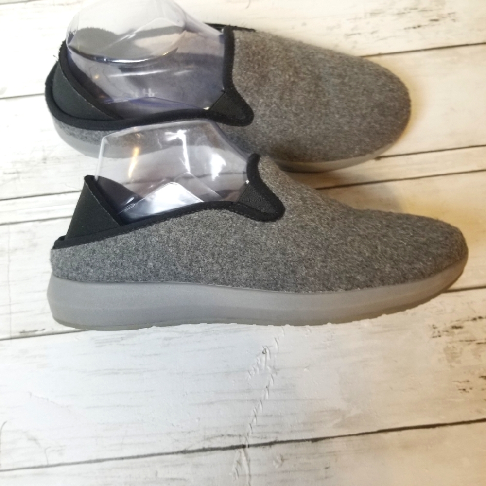 Earth Guru Light Grey Wool Faux Fur Lined Slip On Loafers